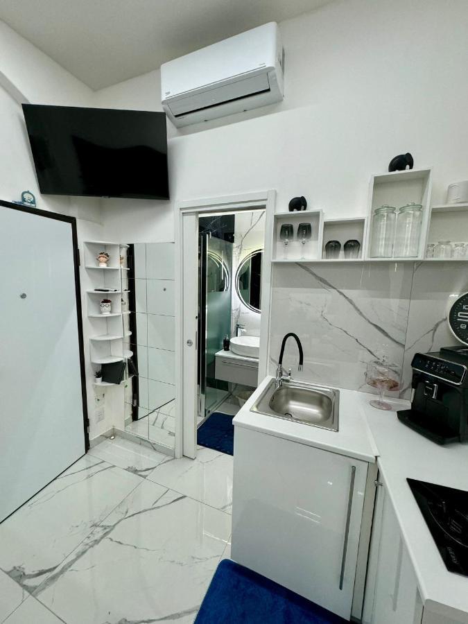 Onny'S House Bed & Breakfast Bari Exterior photo