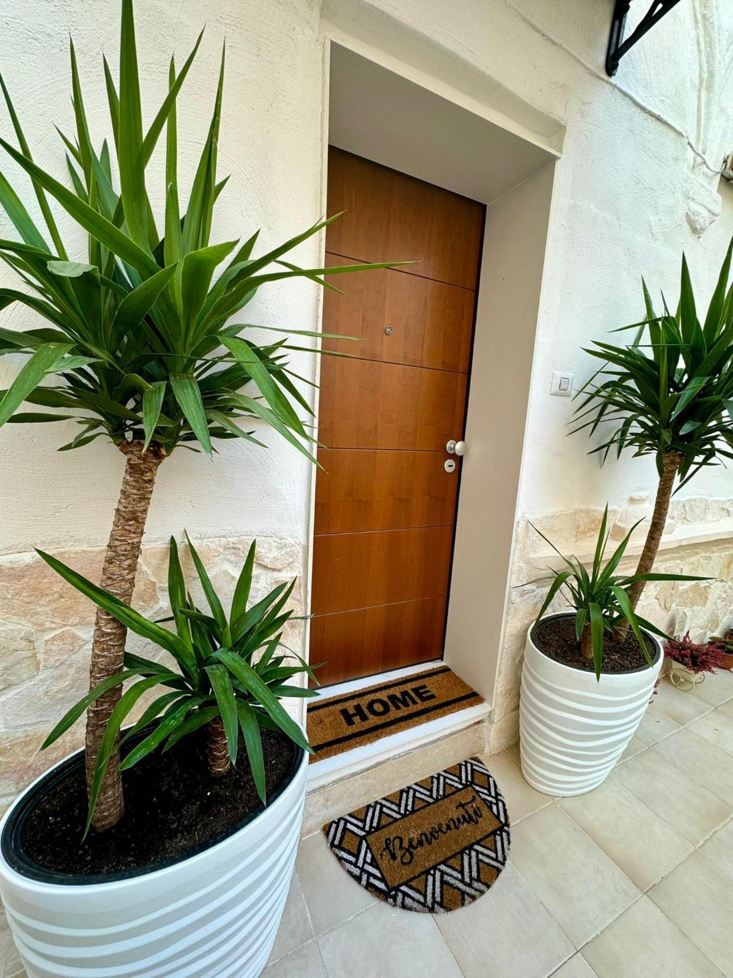 Onny'S House Bed & Breakfast Bari Exterior photo